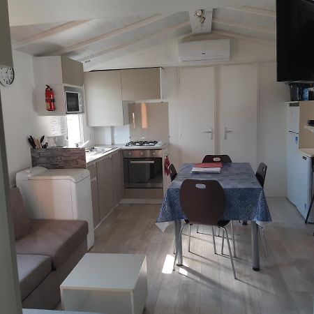 Les Mobiles Homes De La Palmyre Les Mathes ภายนอก รูปภาพ