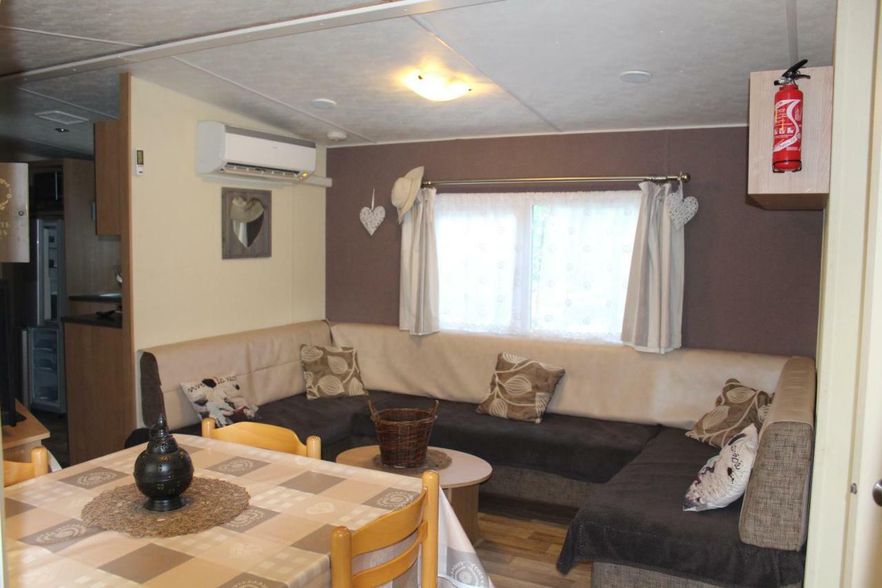 Les Mobiles Homes De La Palmyre Les Mathes ภายนอก รูปภาพ
